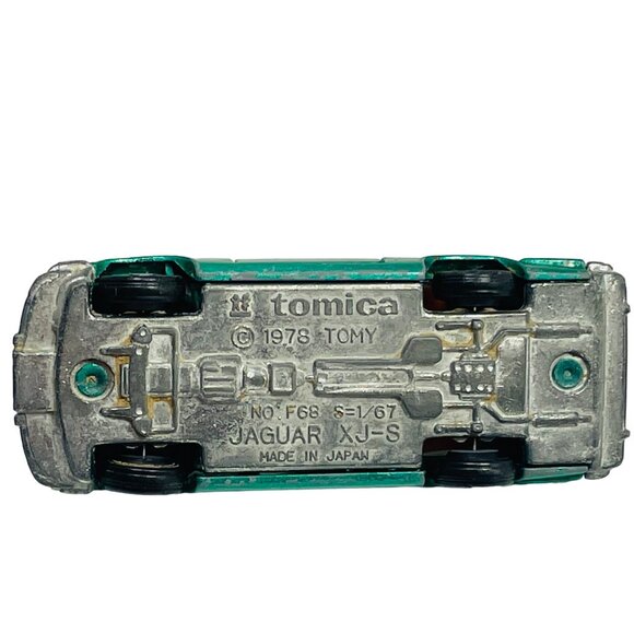 Vintage 1978 Tomica Jaguar XJ-S Die-Cast  Car Green Tan Interior Opposite Steeri - Picture 3 of 9